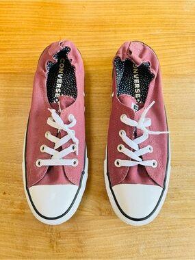 Converse Shoreline Slip-On Canvas All Star Low Top Sneakers in Cranberry - 10
